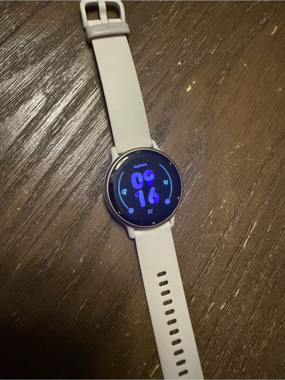 Garmin Vivoactive 5 Smartwatch - Picture 2 of 4